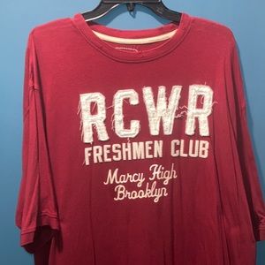 Mens RocaWear T-shirt.